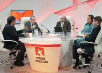 mesa redonda en cuba
