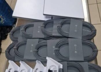 Cubanos reaccionan con indignación al decomiso de equipos Starlink mientras crece el deseo de una Internet libre en la Isla